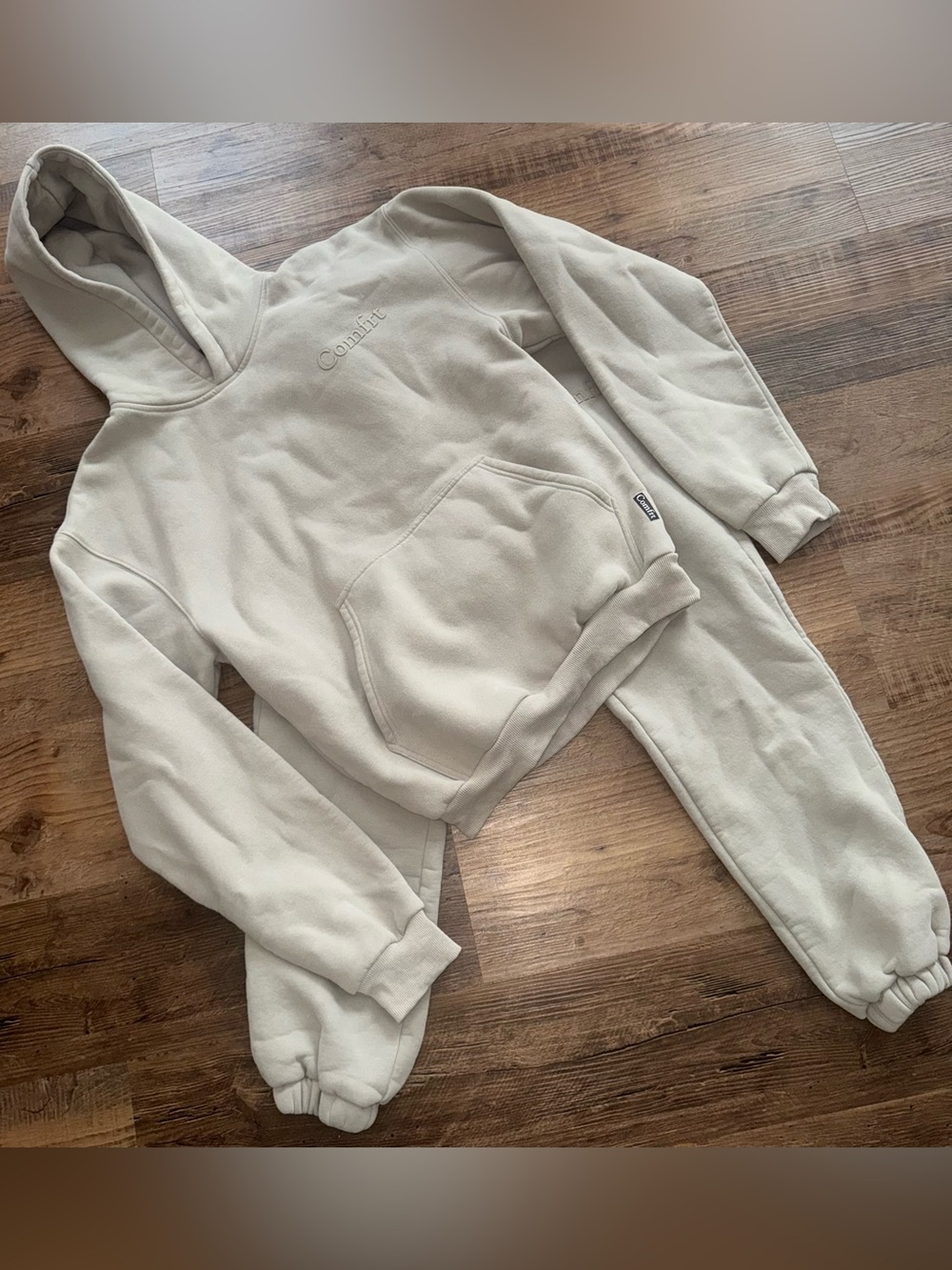 Comfrt Women's XS Beige Fleece 2pc Sweatsuit Hoodie Pants Lounge Set Nude Cozy